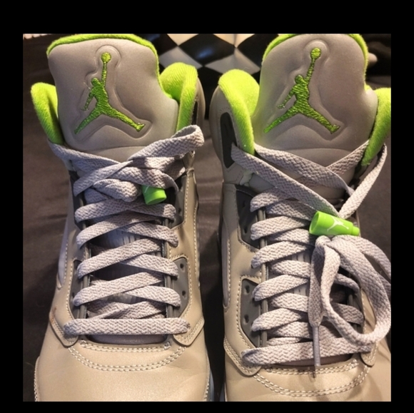 JORDANS! THESE STAND OUT ALMOST NEW CONDITION!! ๐๐ค๐๐ค๐ - Picture 10 of 10